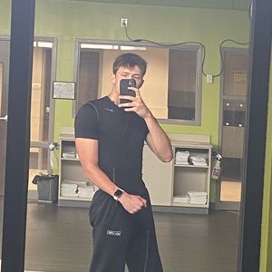 Meet your Posher, Mark